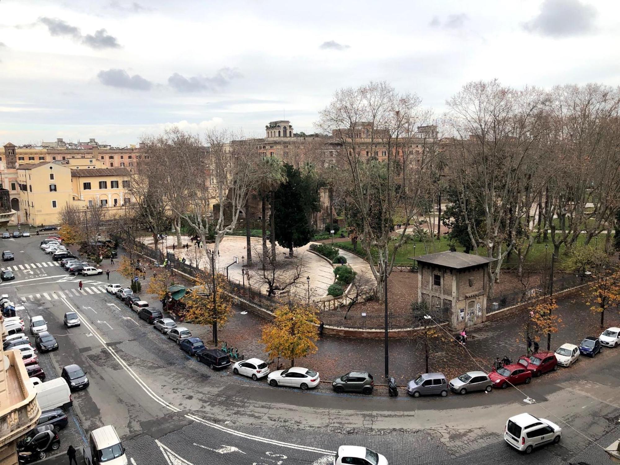 Large Apartment In Rome City Center Εξωτερικό φωτογραφία